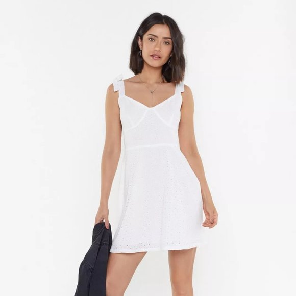 Say It Ain't Sew Broderie Anglaise Tie Dress - Picture 1 of 8